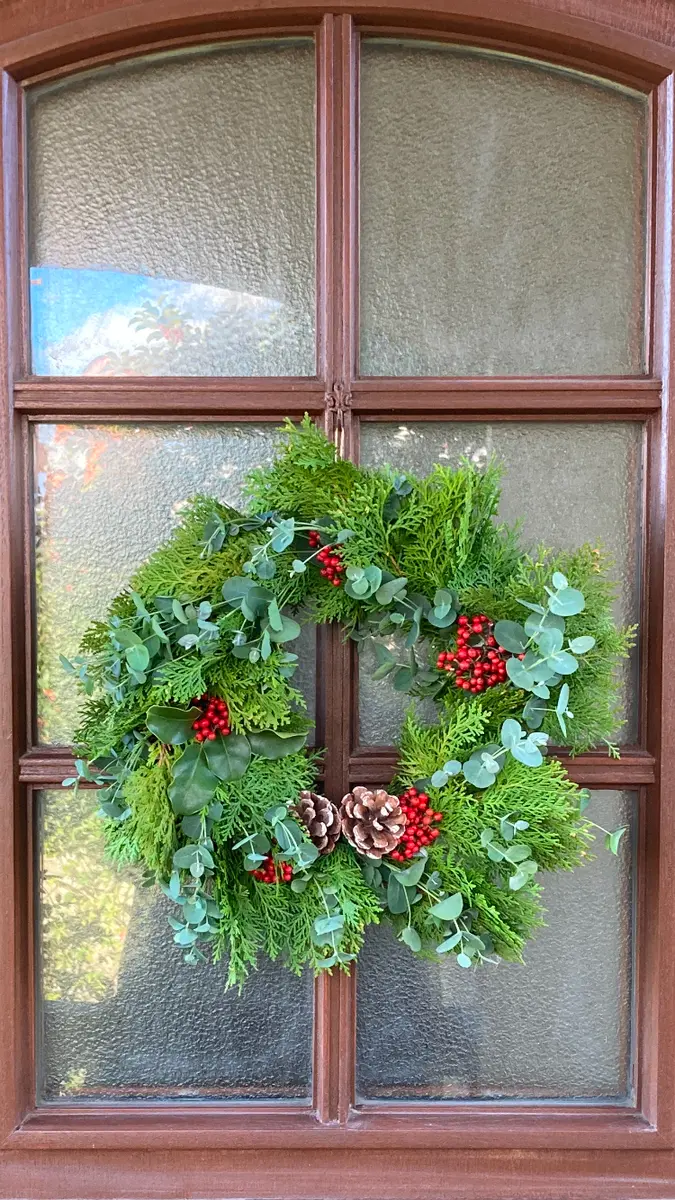 クロガネモチ　リース　クリスマスリース クリスマスリース 早割 手作り本物 玄関 オレゴン産 生モミ フレッシュ