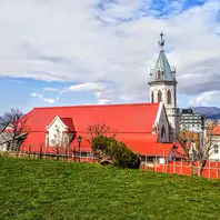 函館元町カトリック教会⛪️の赤い屋根「てんこの花ごよみin函館散歩